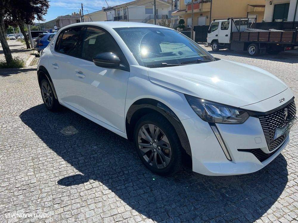 Peugeot 208 - 5