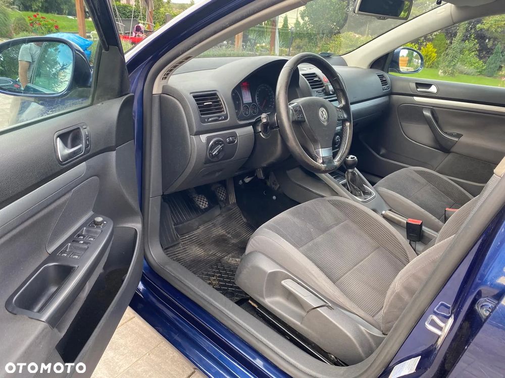Volkswagen Golf V 1.9 TDI Comfortline - 11