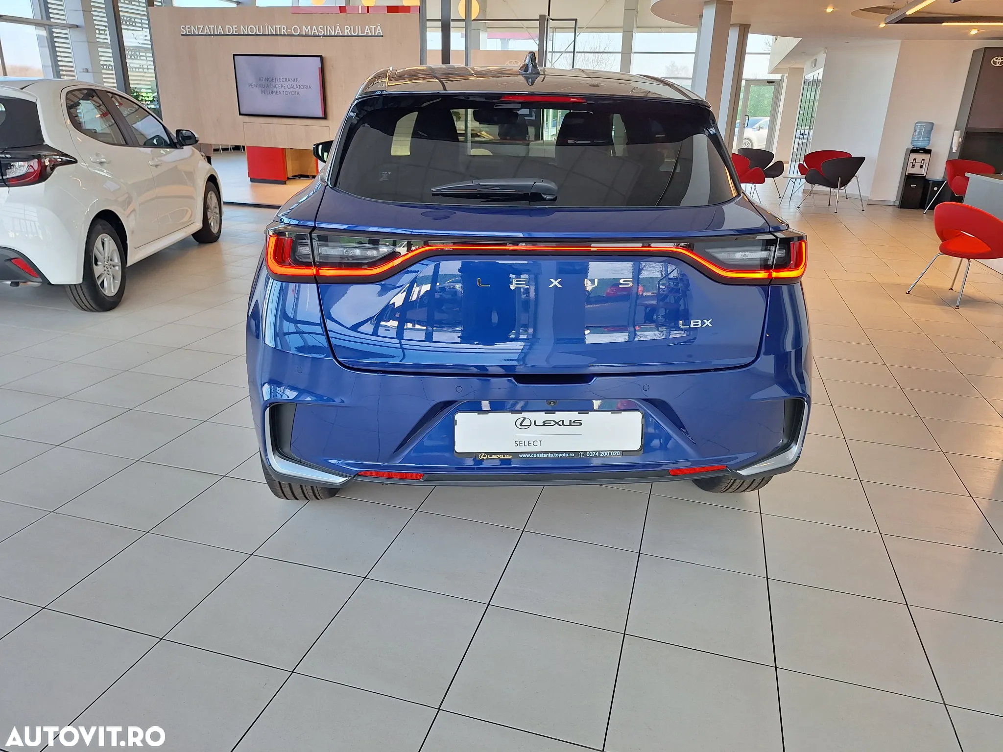 Lexus LBX 1.5 HEV 4x2 CVT Emotion - 6