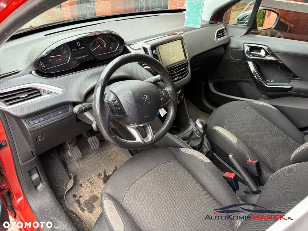 Peugeot 208 1.2 PureTech Style - 7