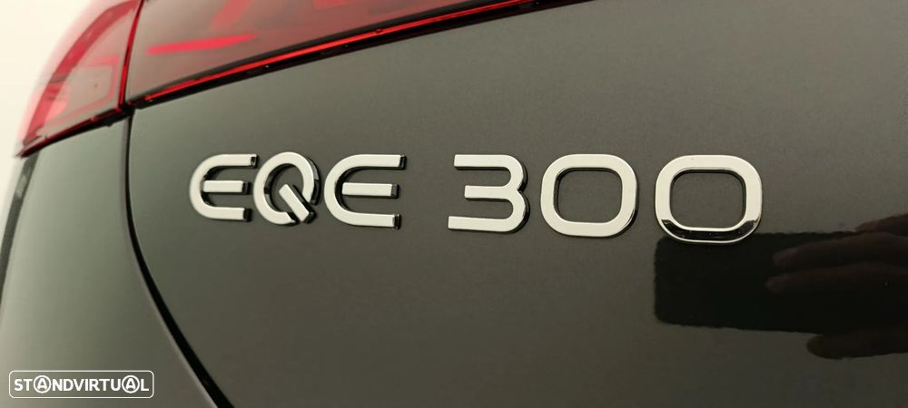 Mercedes-Benz EQE 300 - 30