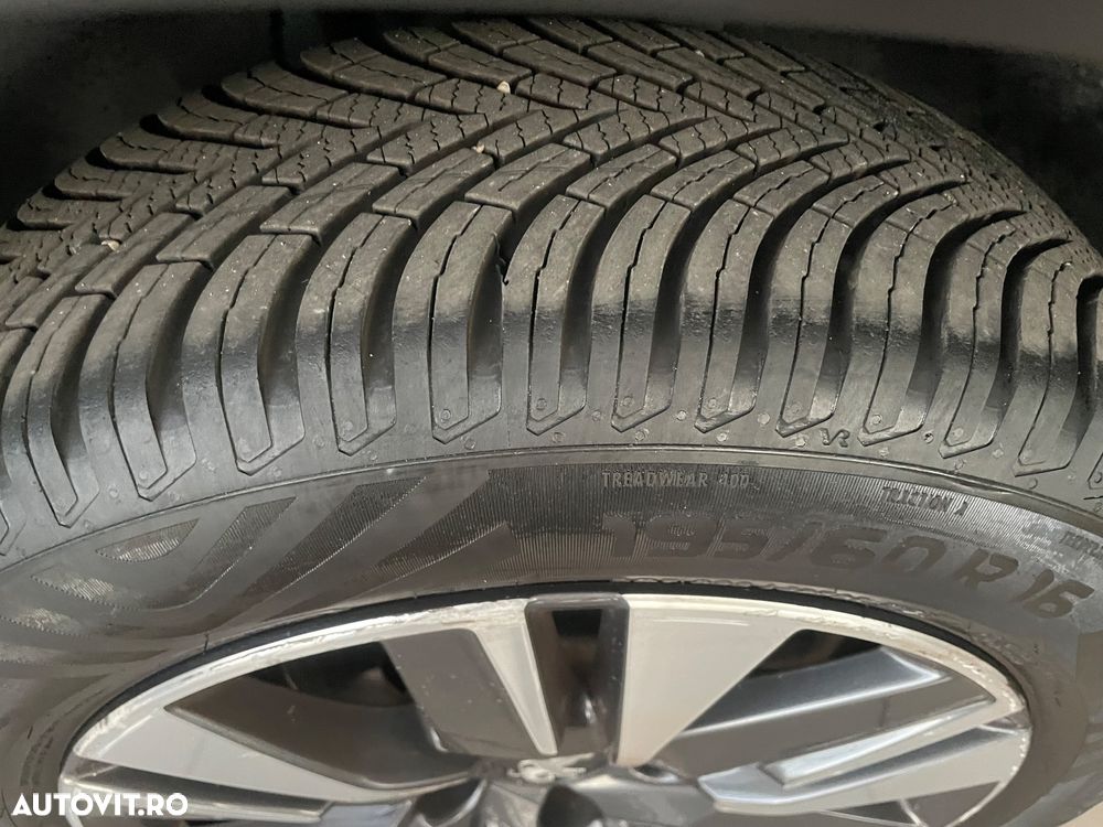 Peugeot 2008 1.2 PureTech Turbo Allure - 33