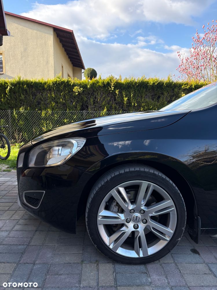 Volvo V60 2.0T - 5