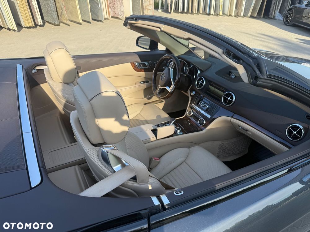 Mercedes-Benz SL - 7