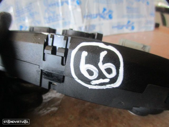 Comando Sofagem 64119147299 01 BMW SERIE 1 (E81) 2007 120D 177CV 3P CINZA ESCURO BMW SERIE 3 TOURING E91 FASE 1 2006 2.0D 318 122CV 5P AZUL - 5