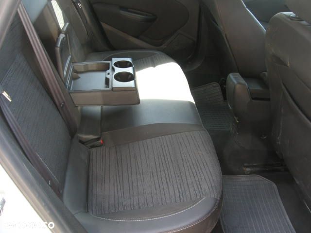 Opel Astra 1.6 Essentia EU6 - 23