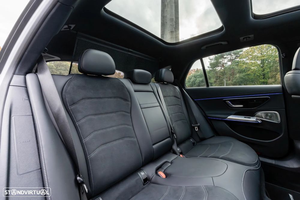 Mercedes-Benz E 300 e 4Matic 9G-TRONIC - 44