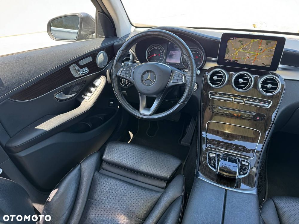 Mercedes-Benz GLC - 13