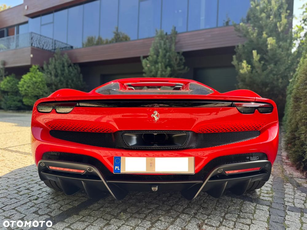 Ferrari 296 GTS - 7