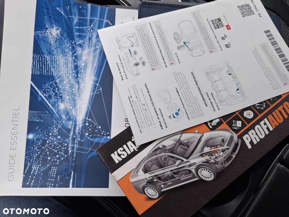 Peugeot 5008 PureTech 130 EAT8 Stop & Start Allure Business-Paket - 31