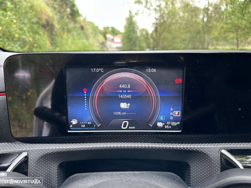 Mercedes-Benz CLA 250 e Shooting Brake AMG Line - 15