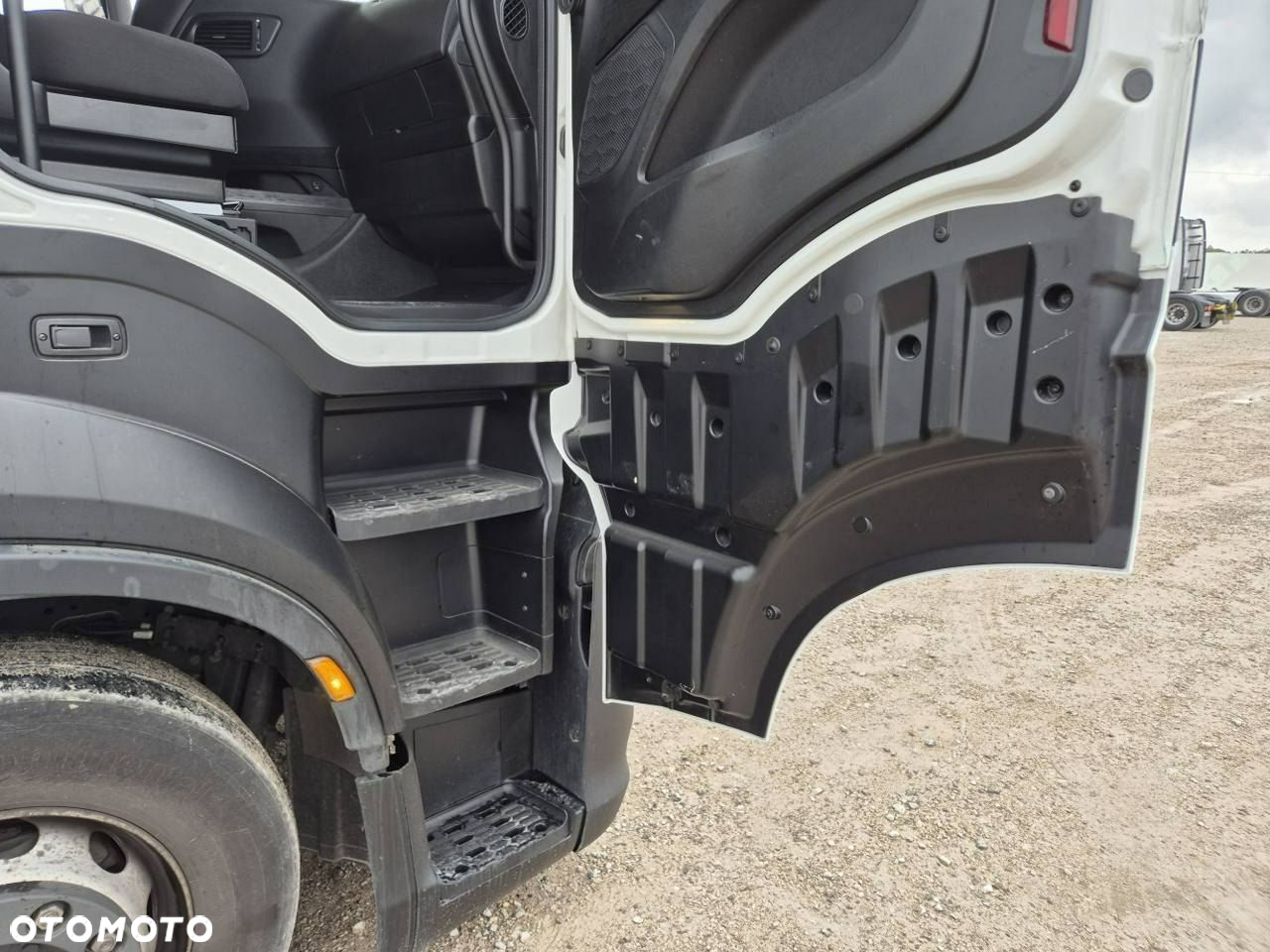 Iveco as 460 - 18