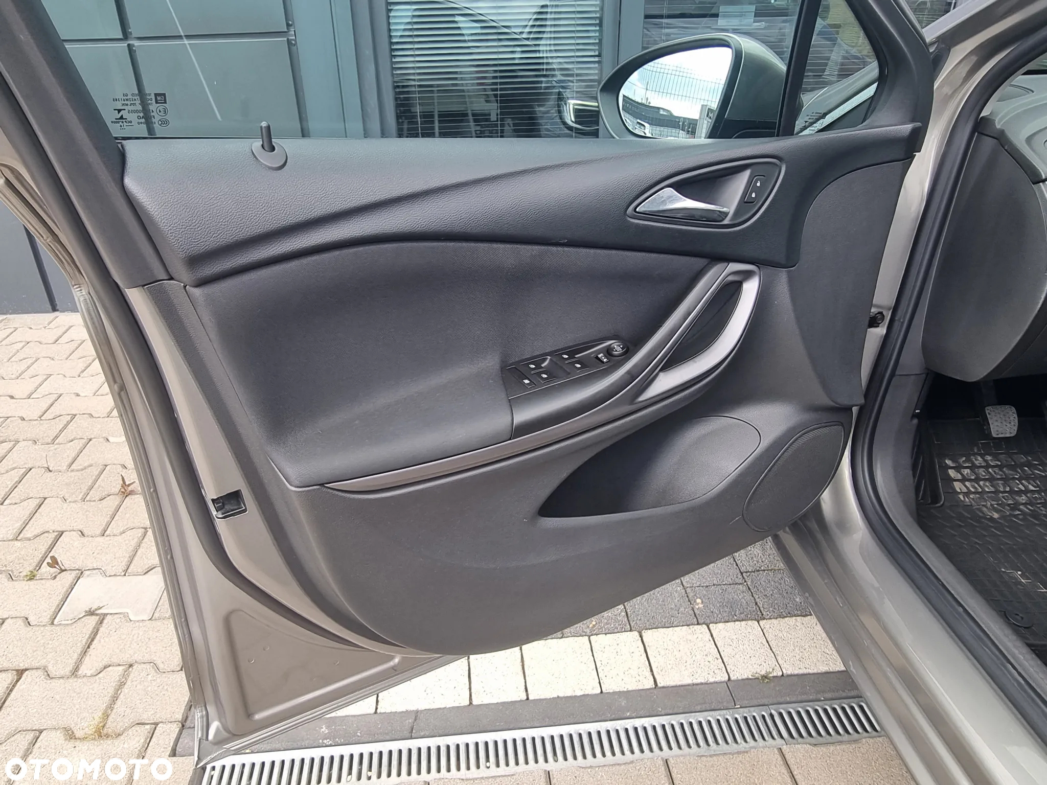 Opel Astra V 1.6 CDTI Enjoy S&S - 24