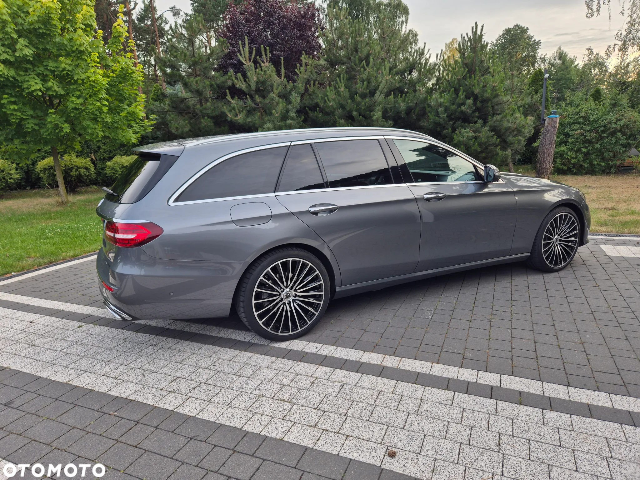 Mercedes-Benz Klasa E 220 d 4-Matic Avantgarde - 20