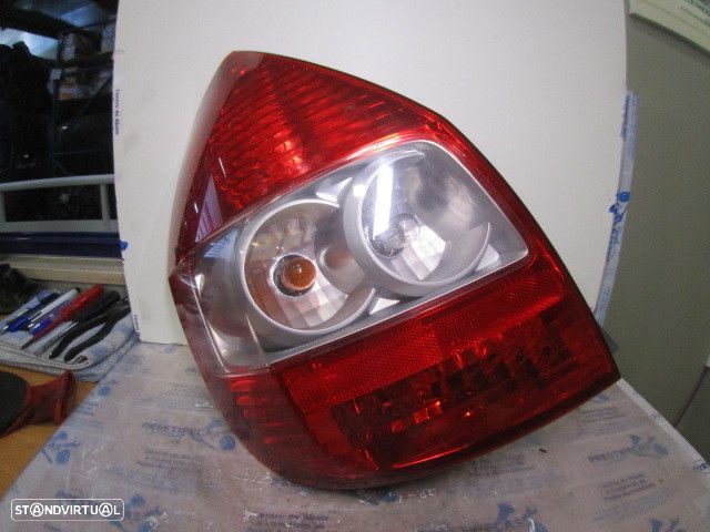 Farol Tras Stop3308 HONDA JAZZ 2 2004 1.2 78CV 5P PRETO ESQ ORIGINAL - 1