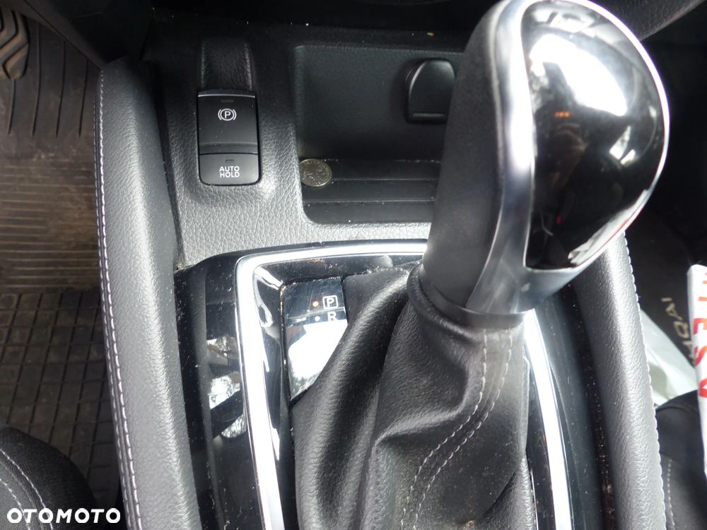 Nissan Qashqai 1.3 DIG-T N-Connecta DCT - 10