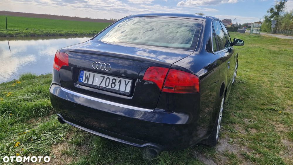 Audi A4 Limousine 2.0 T FSI multitronic - 23