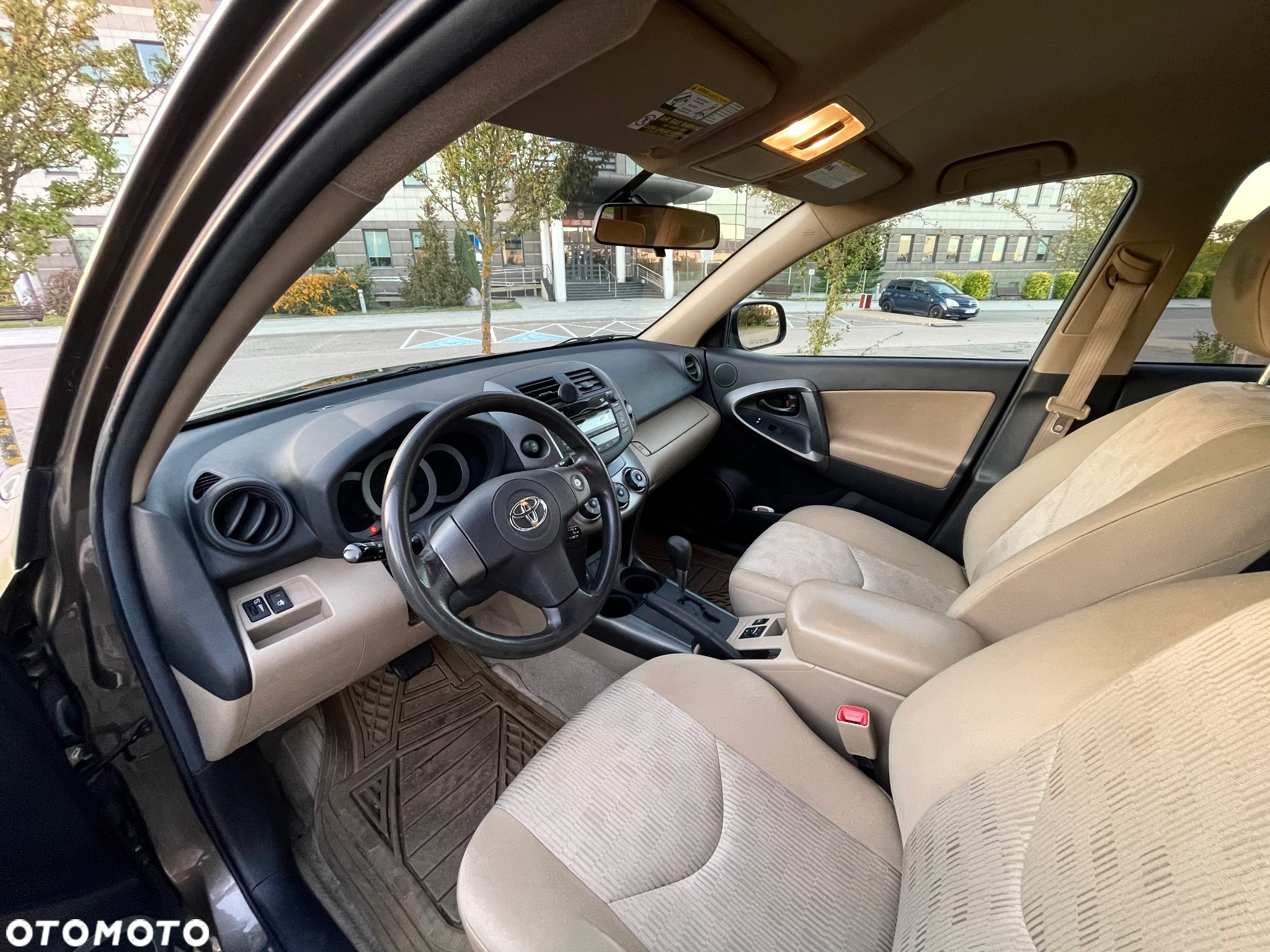 Toyota RAV4 - 21