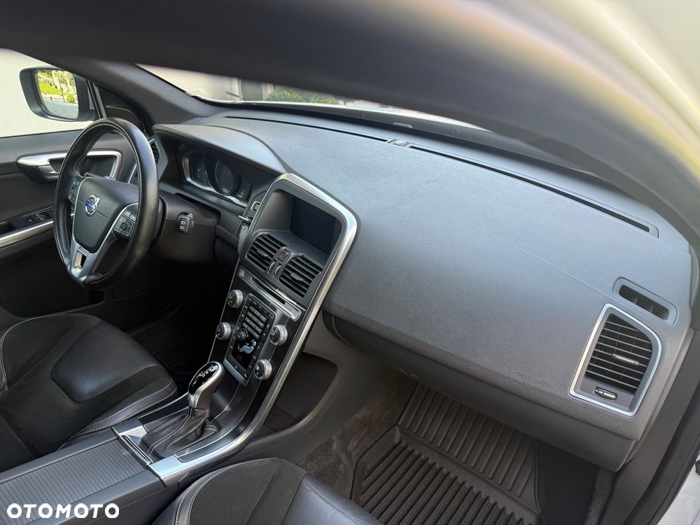 Volvo XC 60 D4 Drive-E Summum - 27