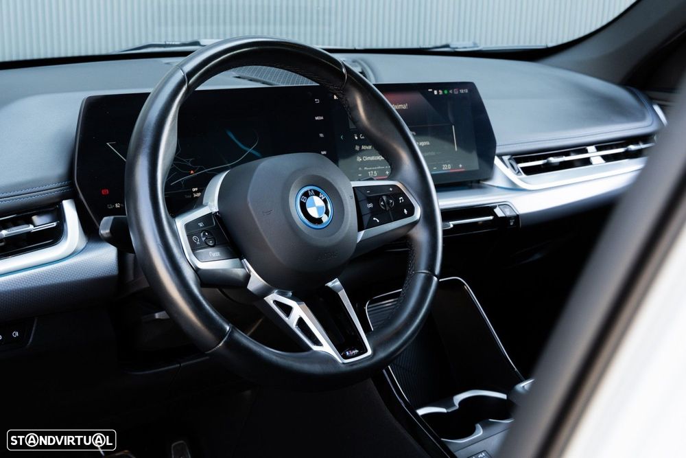 BMW iX1 xDrive30 Pack Desportivo M - 11