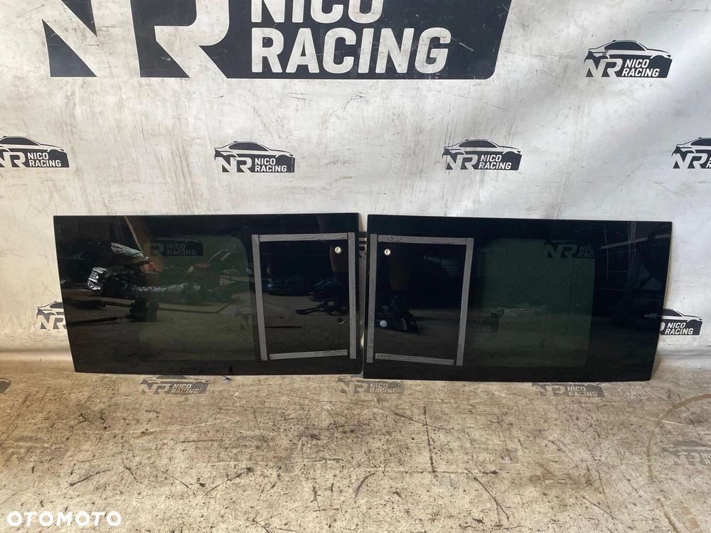 SZYBA KAROSERYJNA TYŁ TYLNA LEWA PRAWA LAND ROVER DEFENDER L633