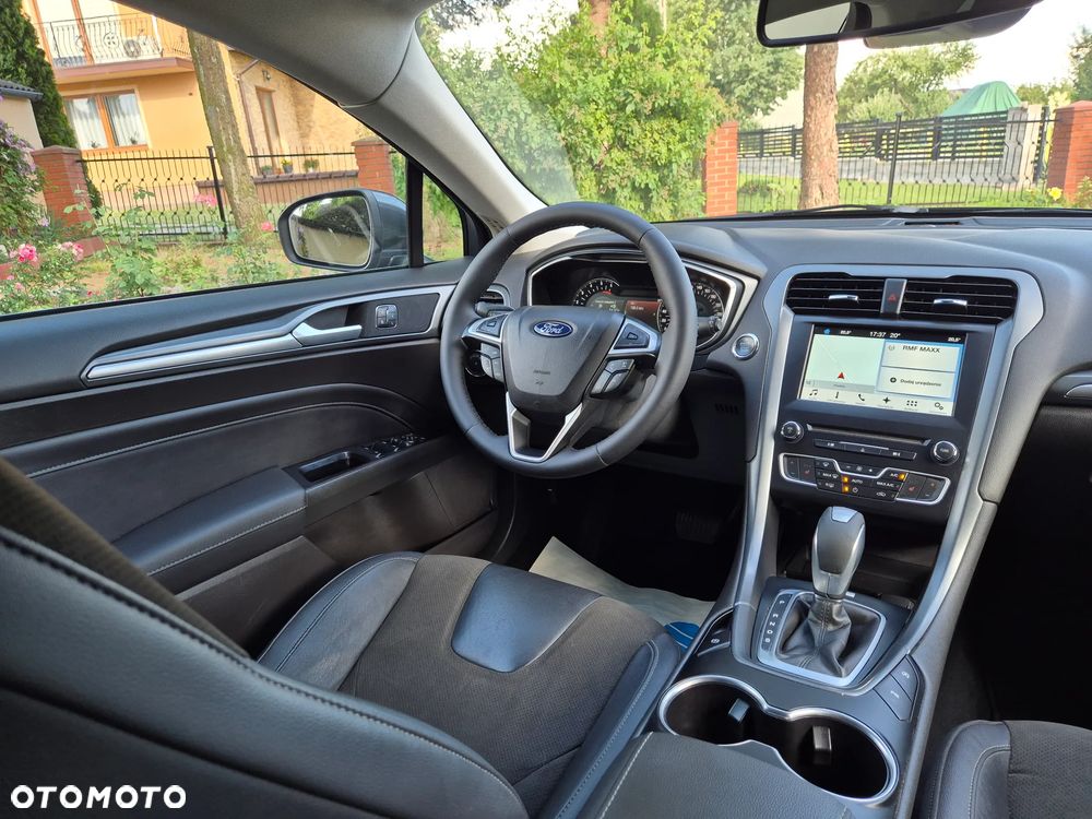 Ford Mondeo 2.0 TDCi Titanium PowerShift - 24