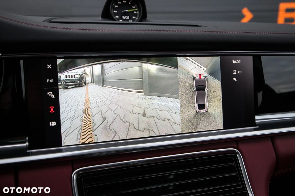 Porsche Panamera - 38