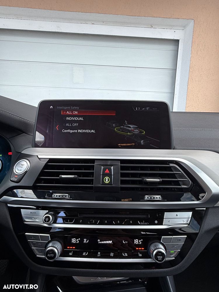 BMW X3 xDrive20d AT Luxury Line - 24