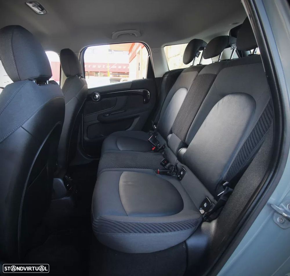 MINI Countryman Cooper SE ALL4 Auto - 11