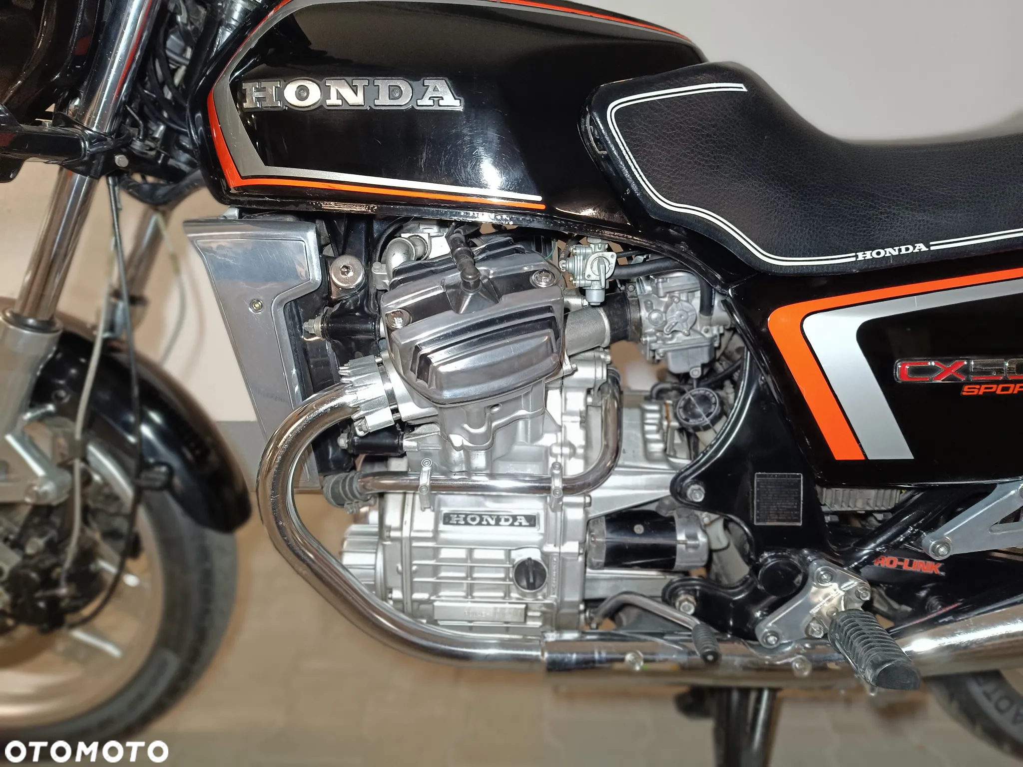 Honda CX - 8