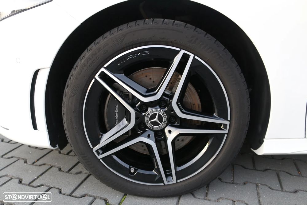 Mercedes-Benz A 250 Limousine e AMG Line - 41