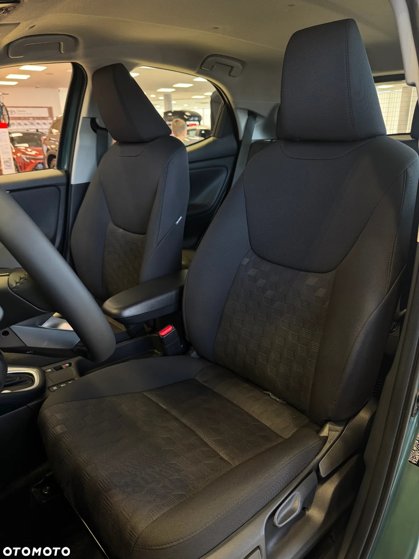 Toyota Yaris Hybrid 1.5 Comfort - 6