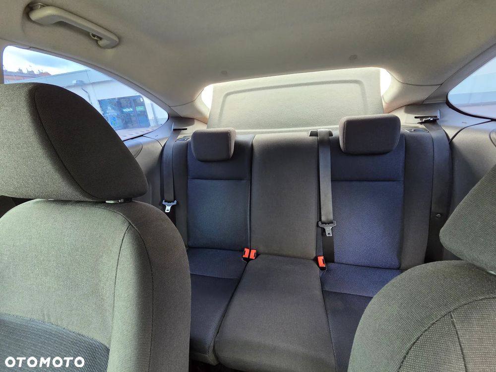 Ford Focus 1.6 Trend - 12
