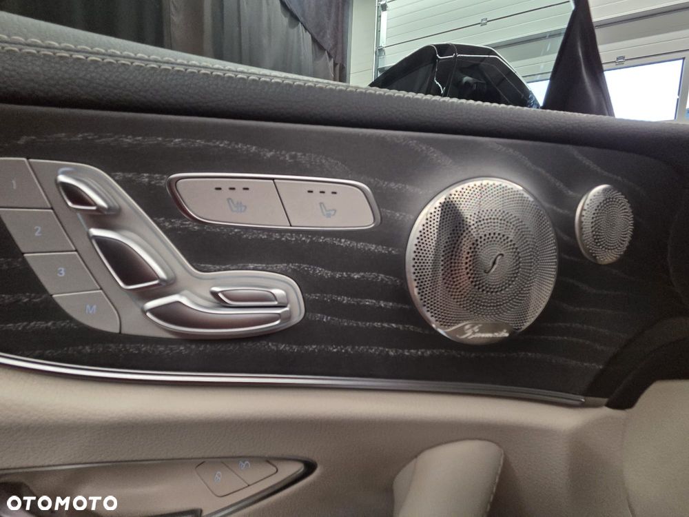 Mercedes-Benz Klasa E 220 d 4-Matic AMG - 21