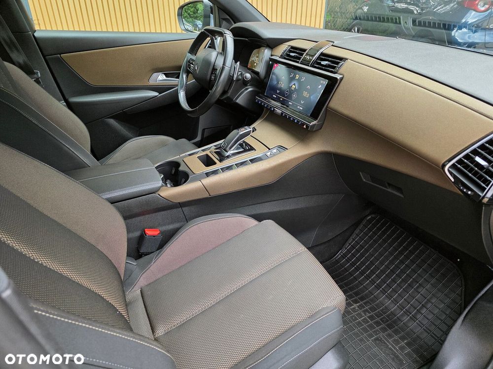 DS Automobiles DS 7 Crossback - 12