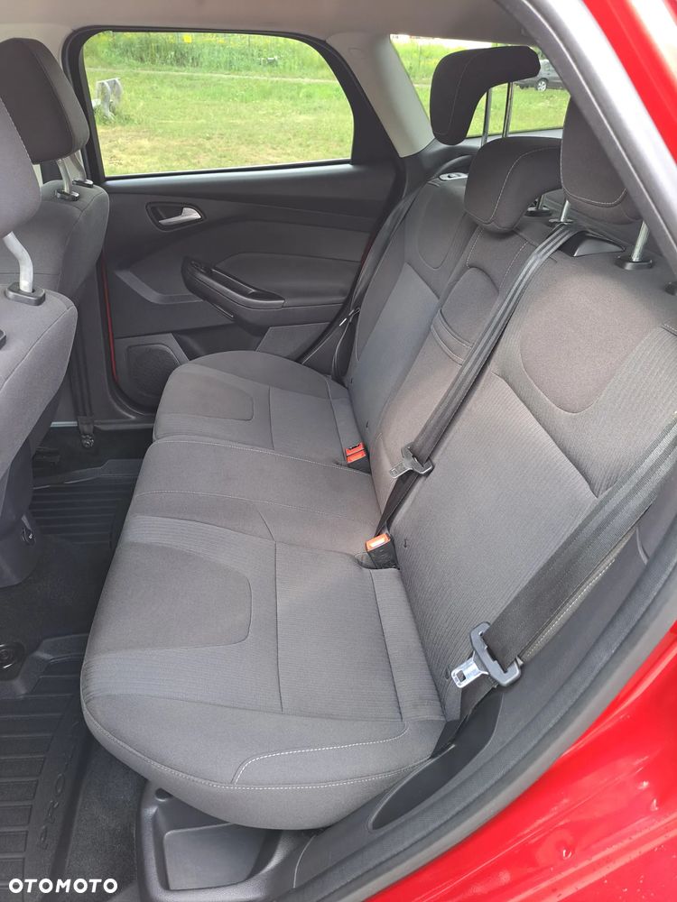 Ford Focus 1.6 EcoBoost Titanium - 13