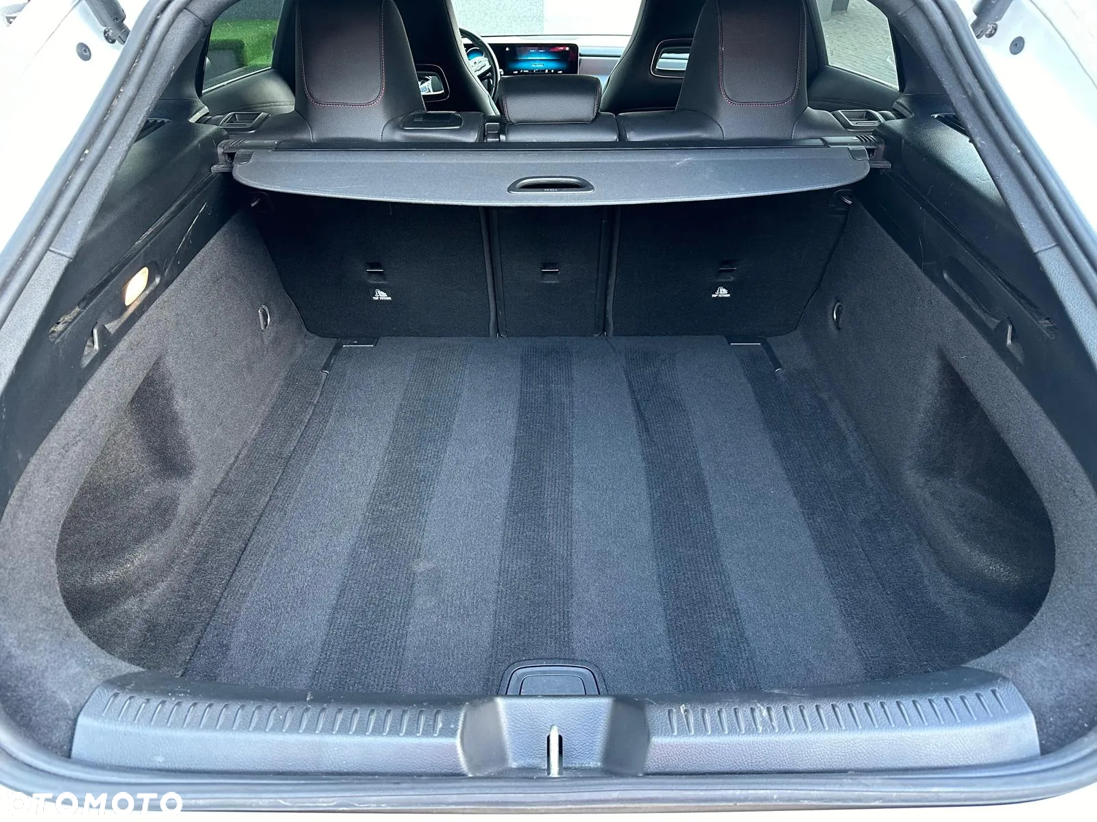 Mercedes-Benz CLA - 21