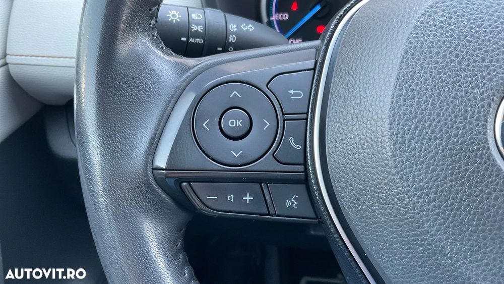 Toyota RAV4 2.5 VVT-iE 4x4 Luxury - 23