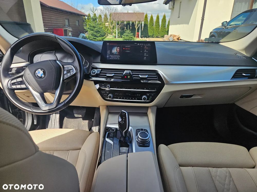 BMW Seria 5 530i xDrive - 8
