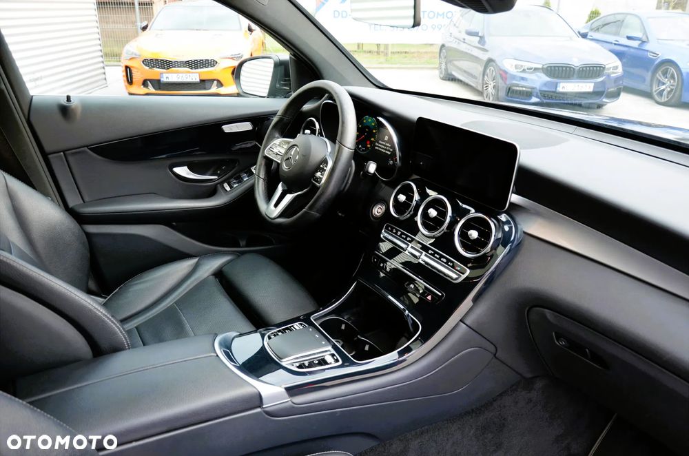 Mercedes-Benz GLC - 17