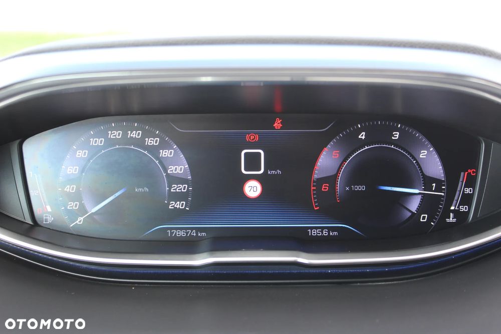 Peugeot 3008 BlueHDi 130 Stop & Start Active Business-Paket - 25
