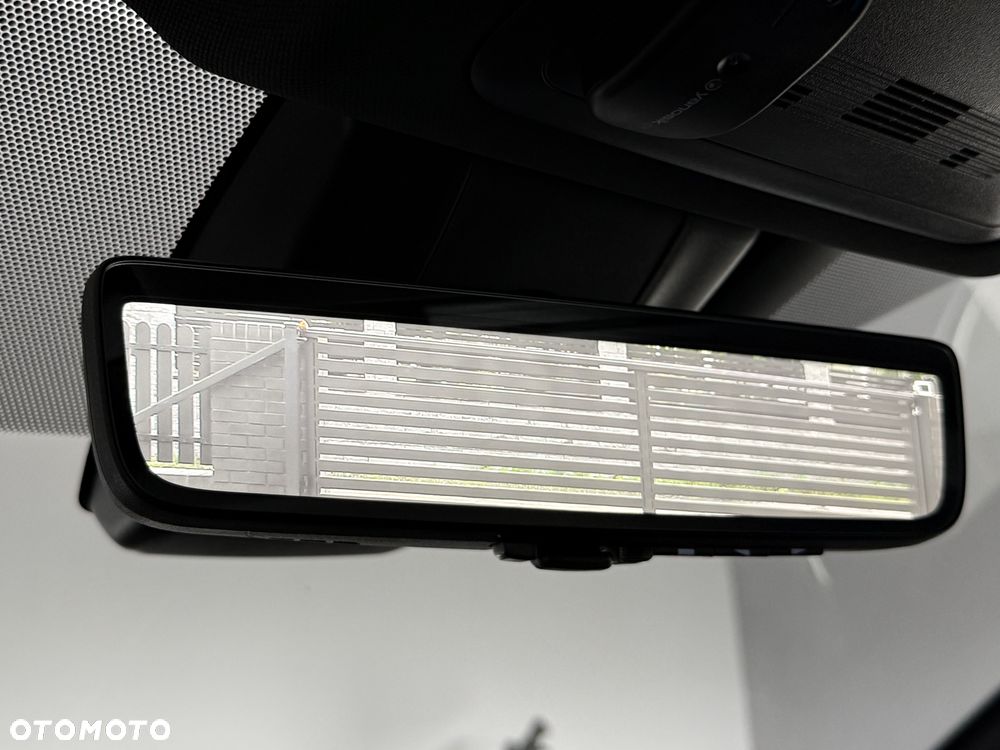 Toyota RAV4 2.5 Hybrid Black Edition by JBL 4x4 - 17