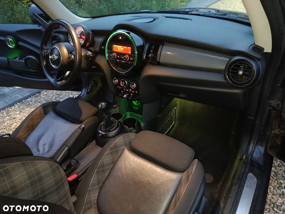 MINI Cooper Seven Chili - 10