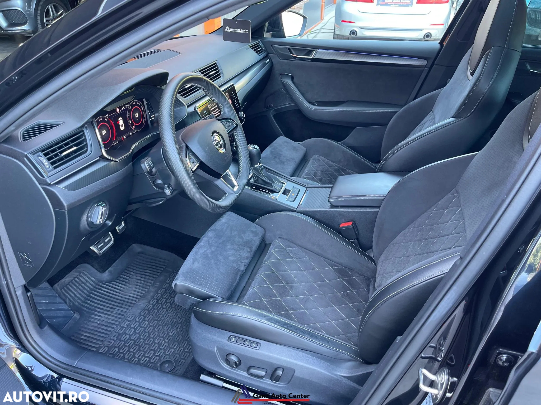 Skoda Superb 2.0 TDI 4X4 DSG Sportline - 6