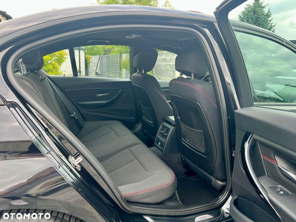 BMW Seria 3 318d xDrive Sport Line - 8