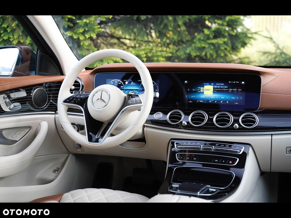 Mercedes-Benz Klasa E 400 d 4-Matic AMG/Avantgarde - 21