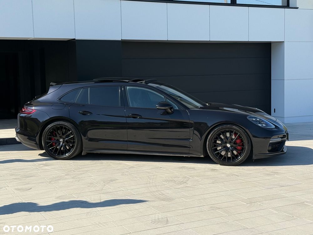 Porsche Panamera Turbo Sport Turismo - 26