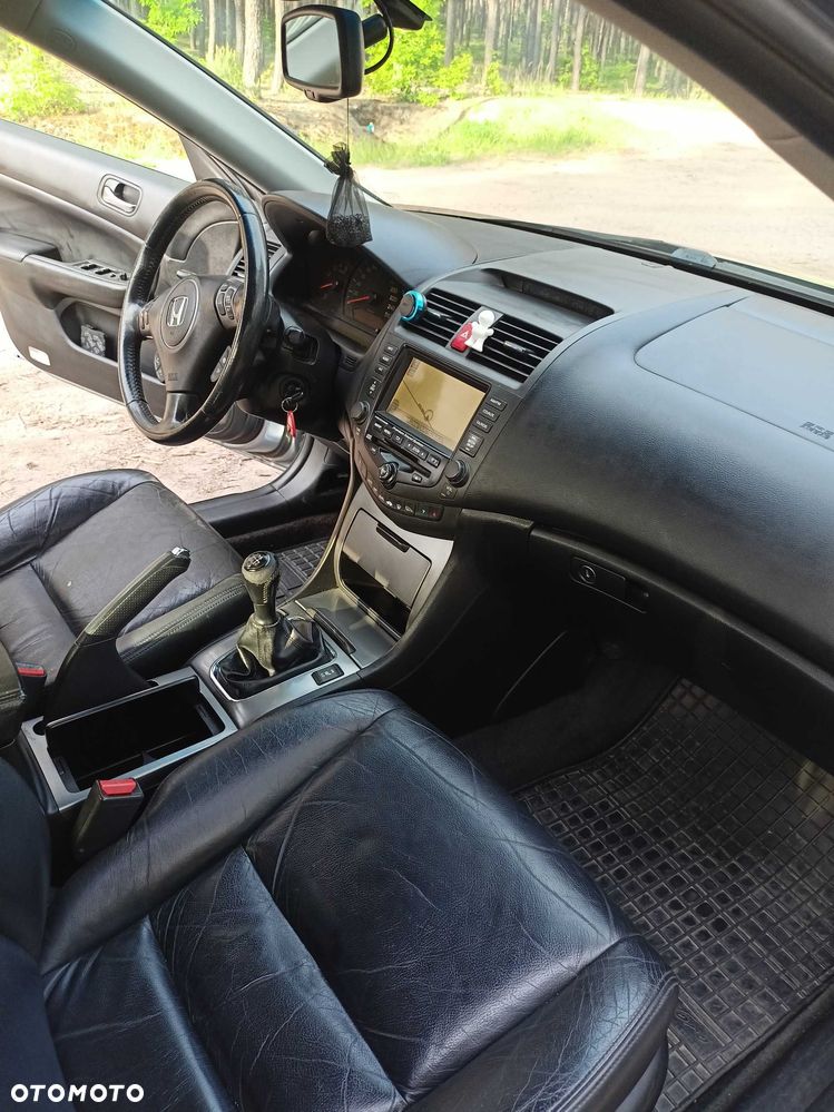 Honda Accord - 2