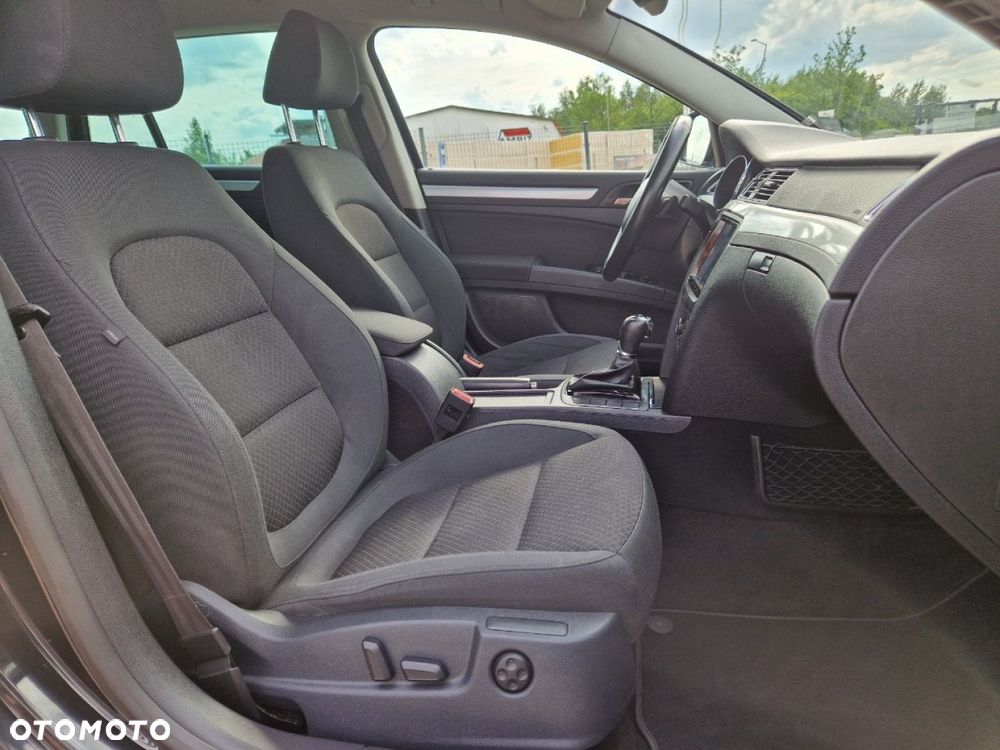 Skoda Superb 2.0 TDI DSG Elegance - 21