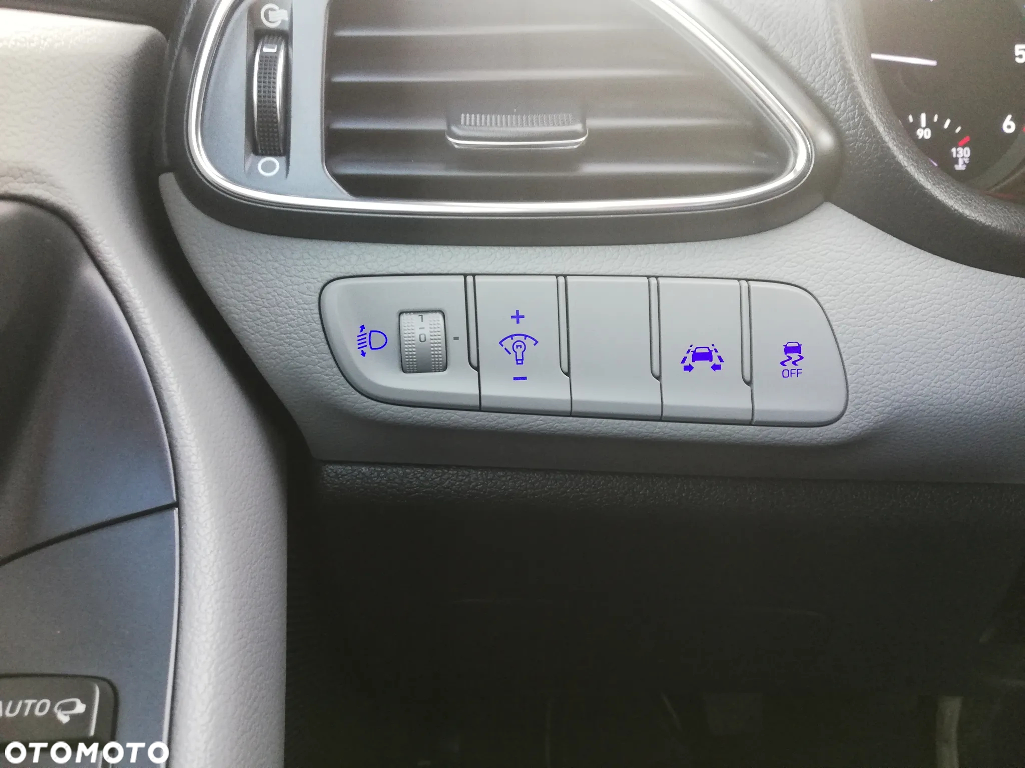 Hyundai i30 1.6 CRDi BlueDrive Premium - 19